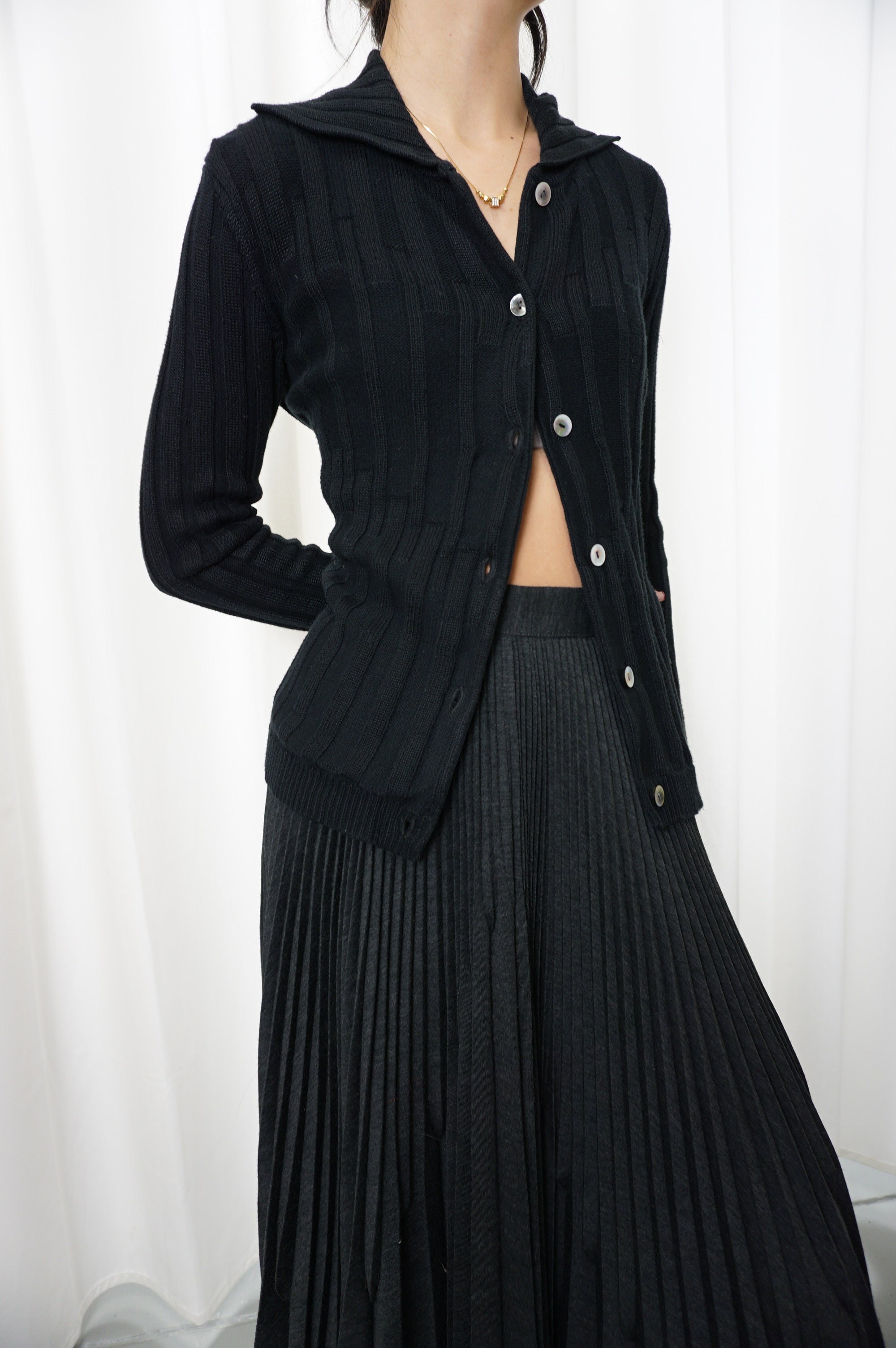 (M/L) BRUNO PIATTELLI Italian Made Black Cardigan