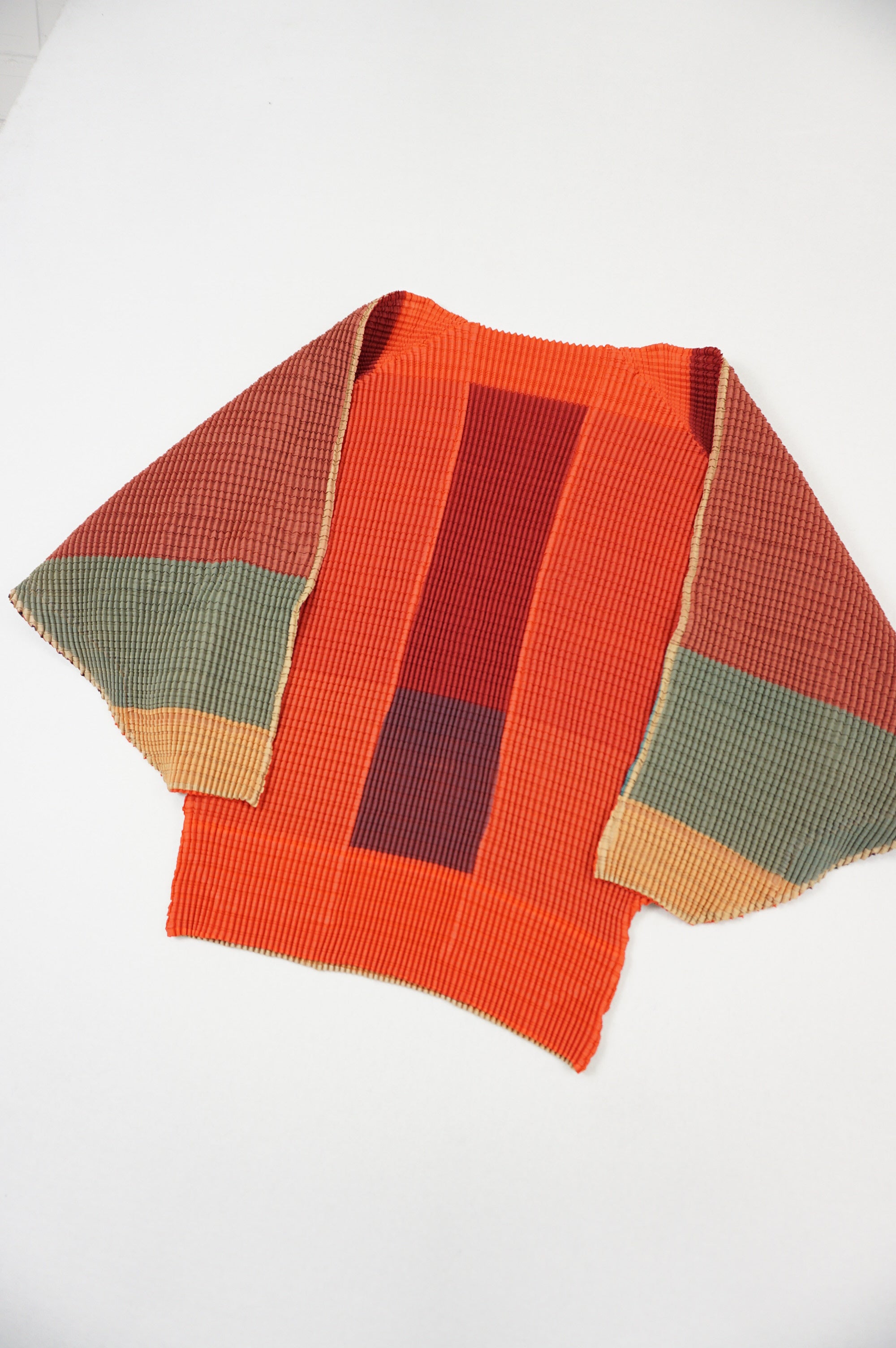 (M/L) ISSEY MIYAKE Reversible Pleated Haori