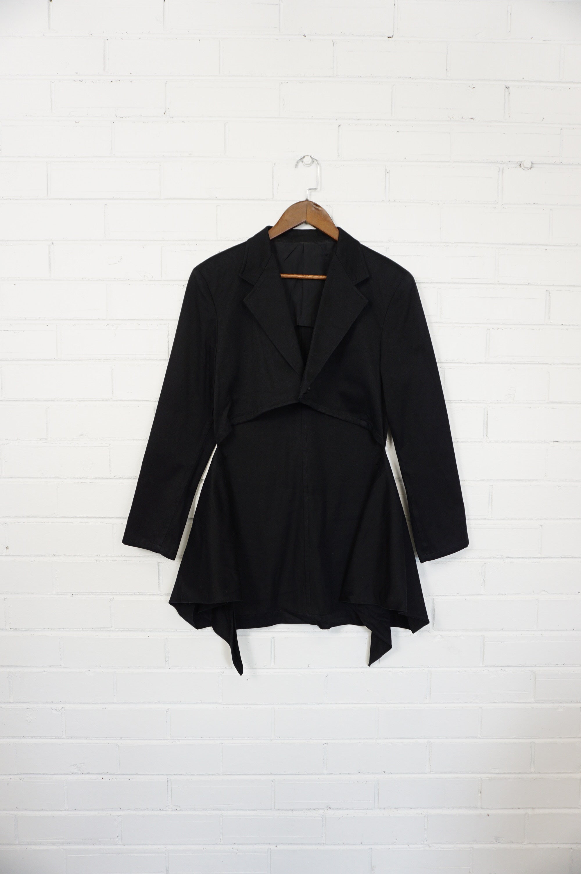 (M) Y’s Yohji Yamamoto 2006 Structured Black Peplum Jacket