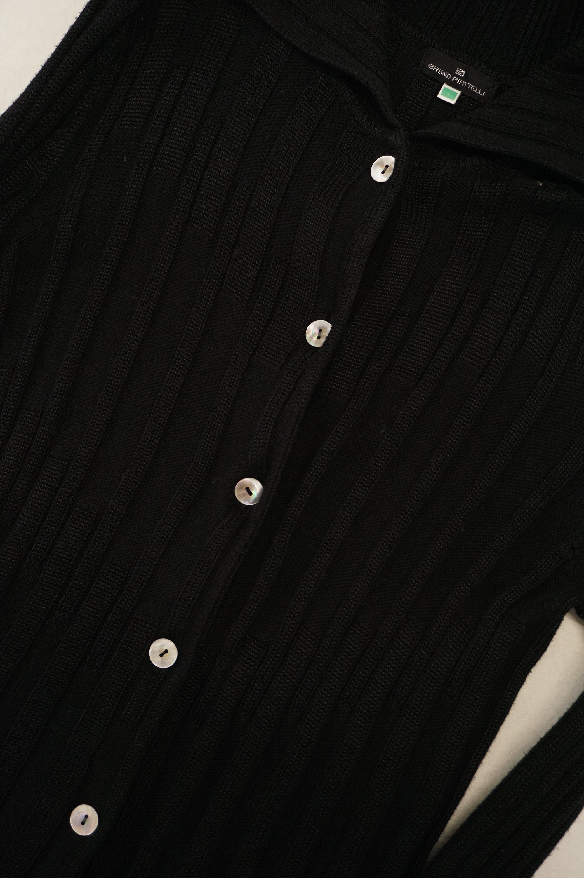 (M/L) BRUNO PIATTELLI Italian Made Black Cardigan