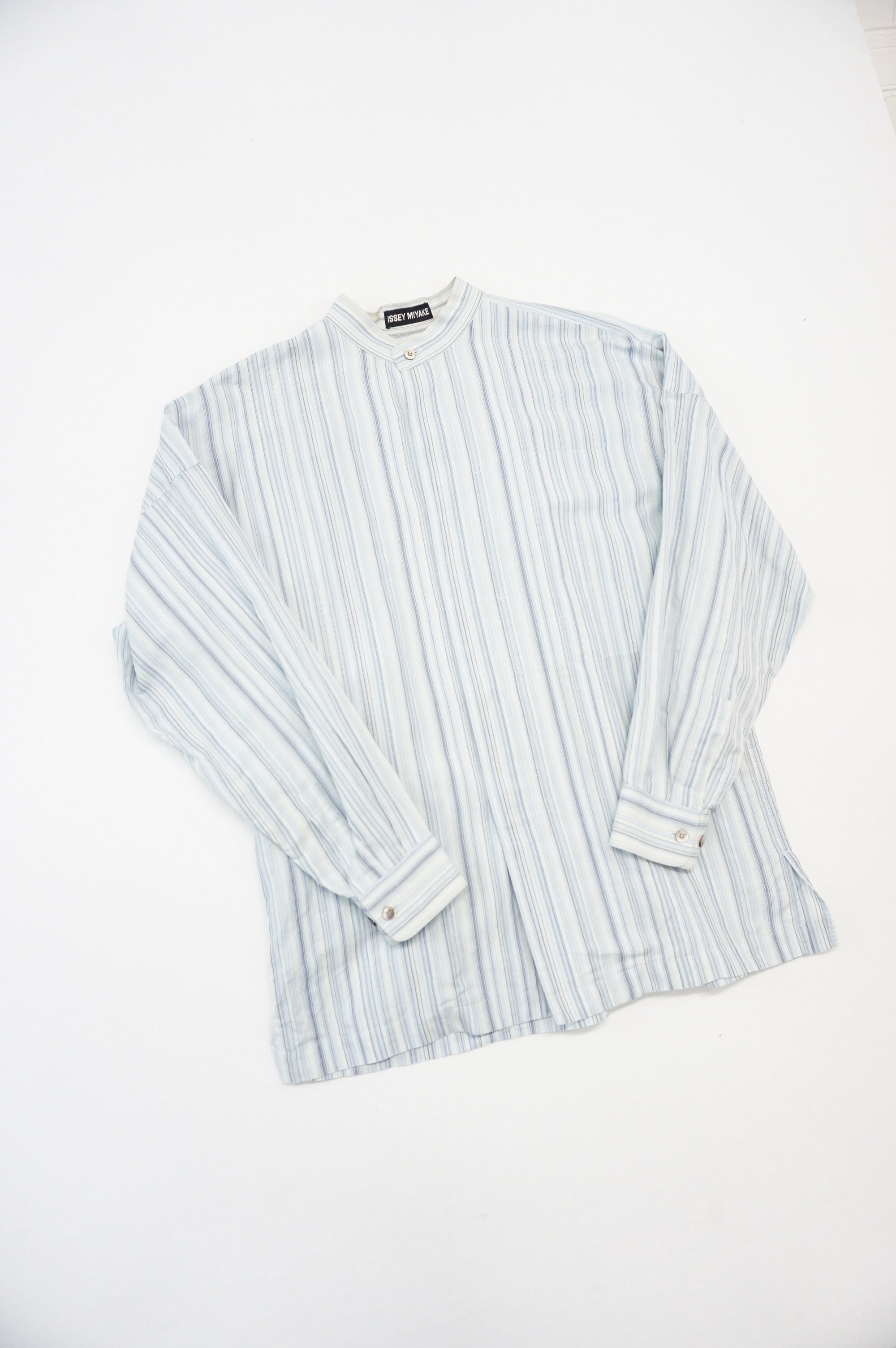 (L/XL) ISSEY MIYAKE Striped Stand-Collar Shirt Blue/White c.Early 00s