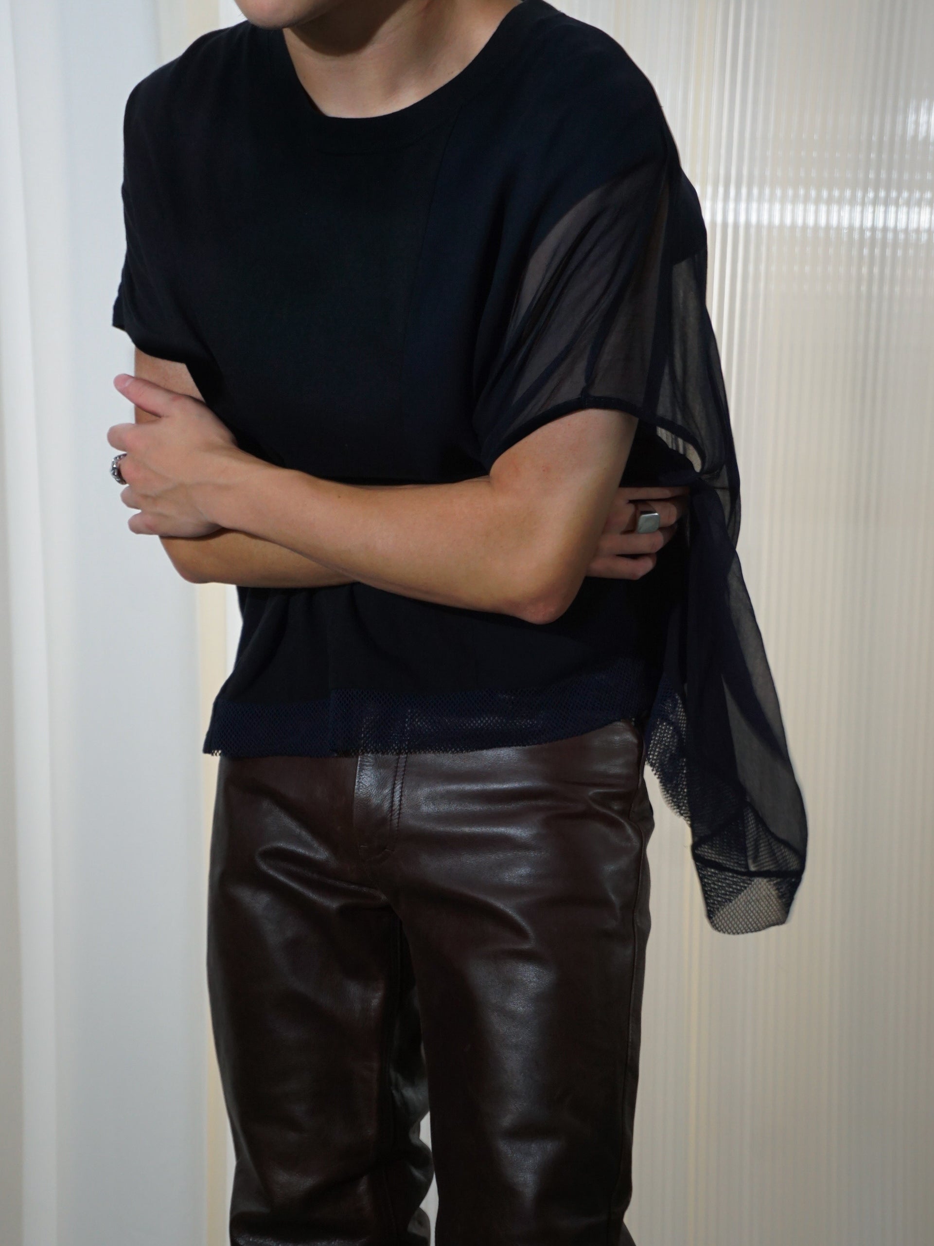 (M/L) ZUCCA Black/Navy Net Hem Top - alternate view