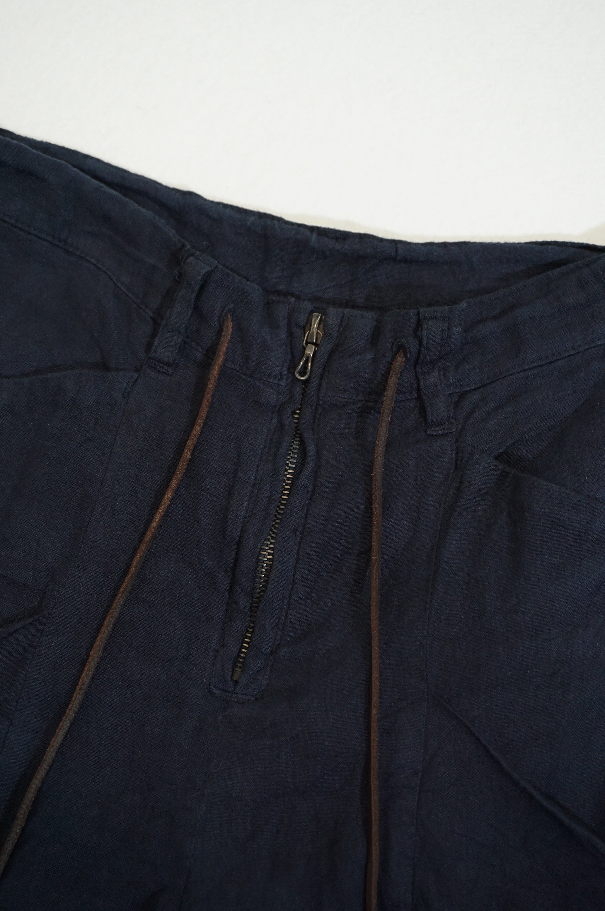 (30") KAZUYUKI KUMANGAU ATTACHMENT Navy Shorts