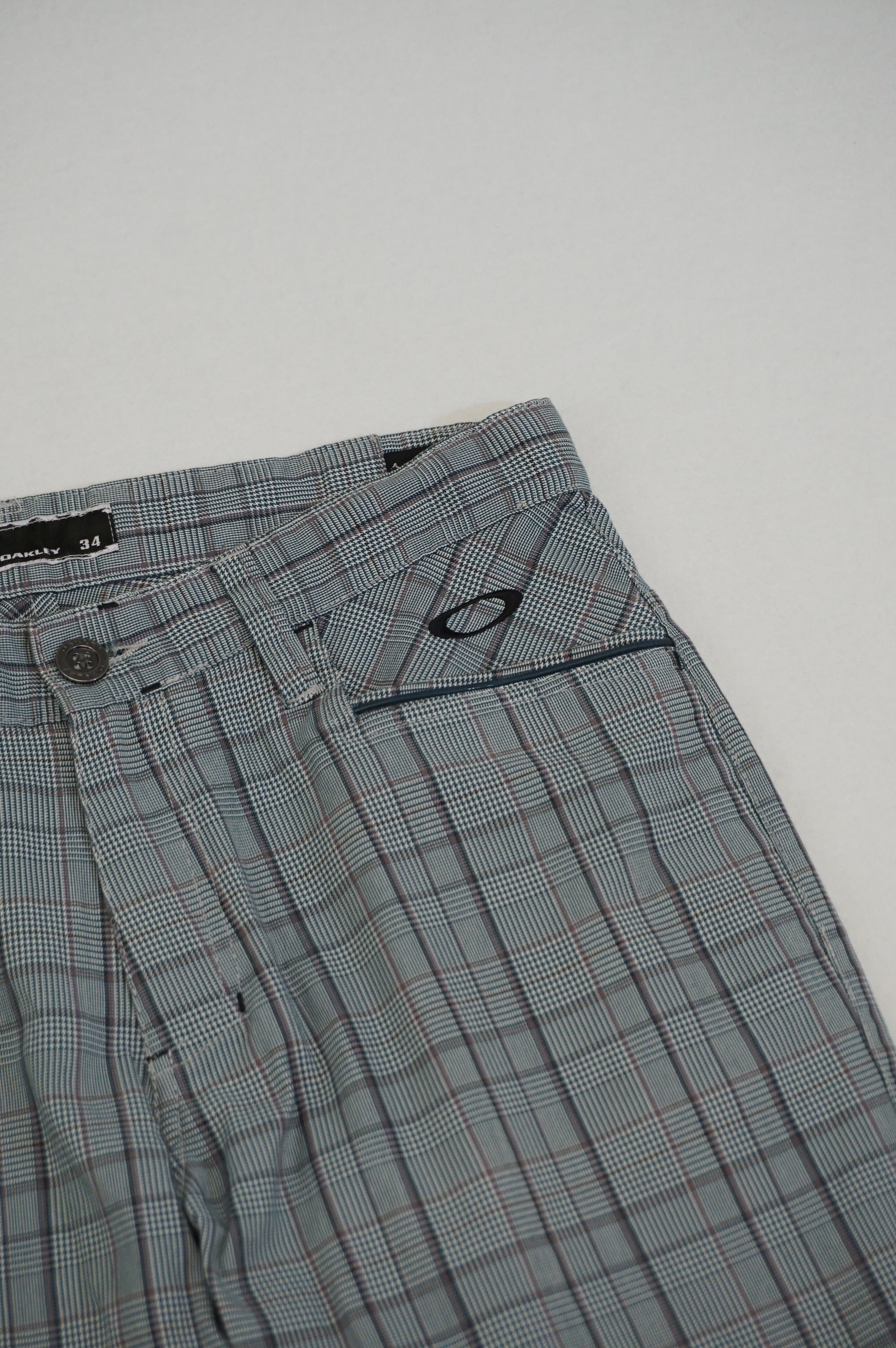 (32") OAKLEY MINT PLAID PANTS