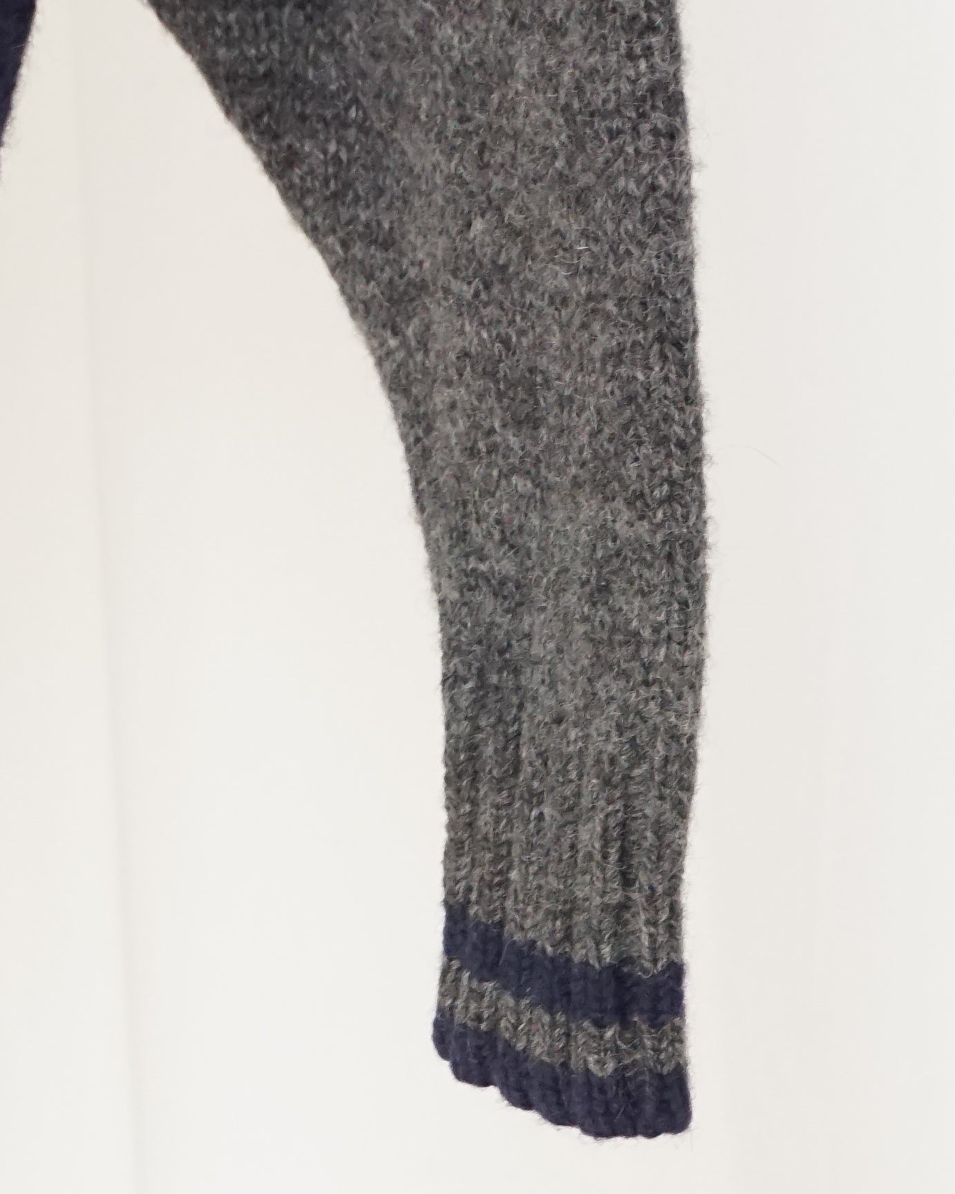 TOWN&COUNTRY Two Tone Wool Zip Cardigan 90s