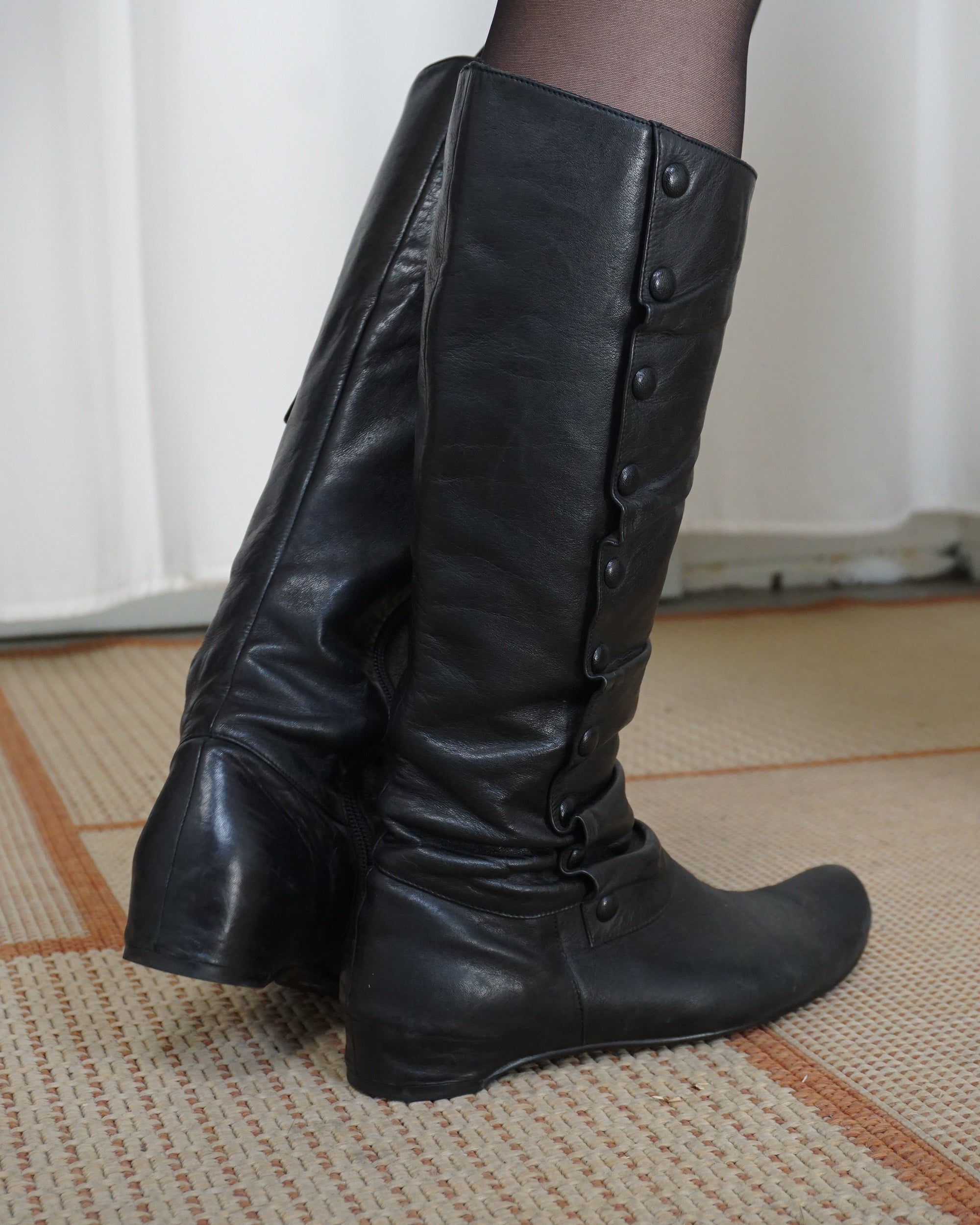 UNITED COLORS OF BENETTON Vintage Knee-high Wedge Buttoned Boots - alternate view