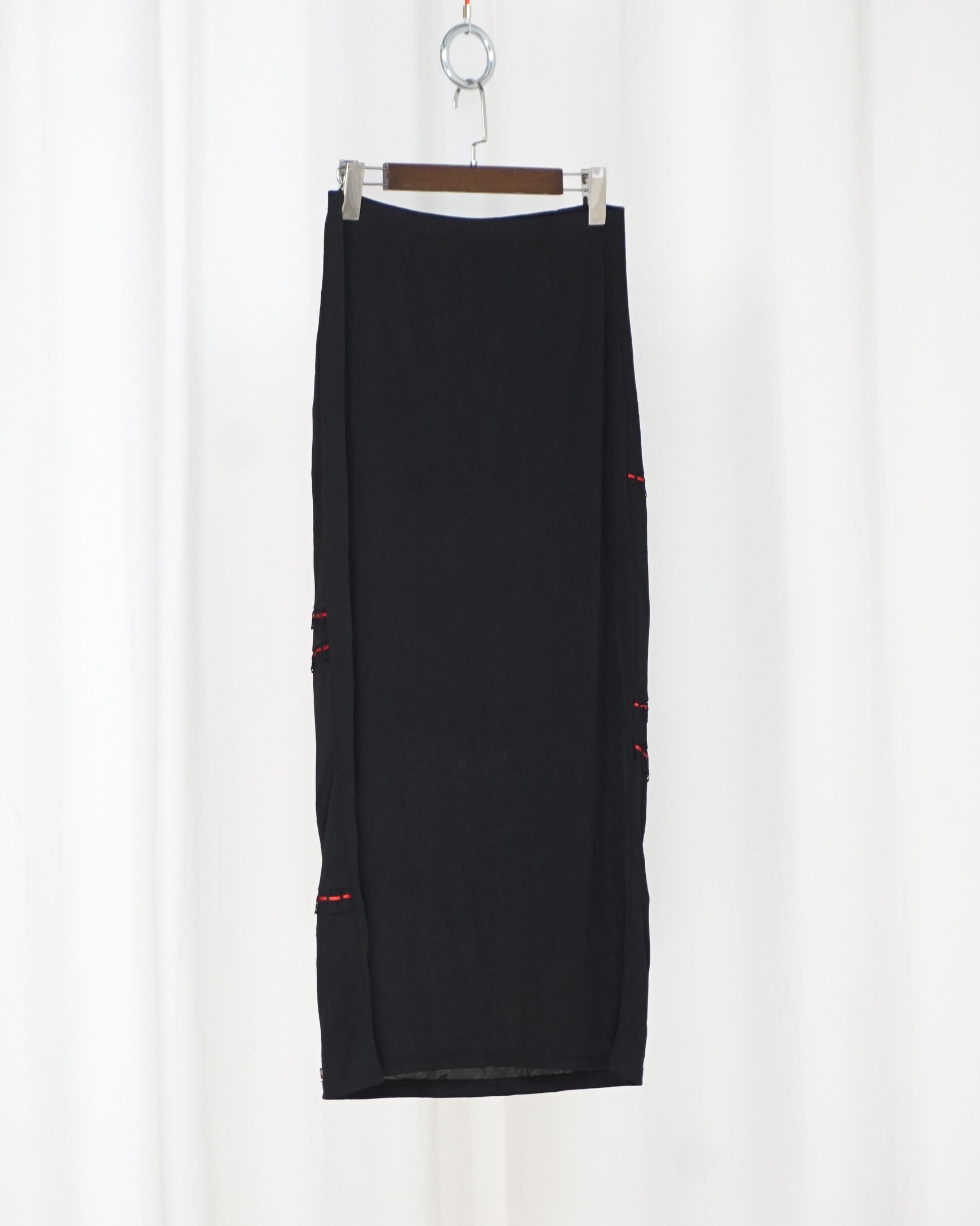 JASMINE Black w/ Red Stitches Details Skirt
