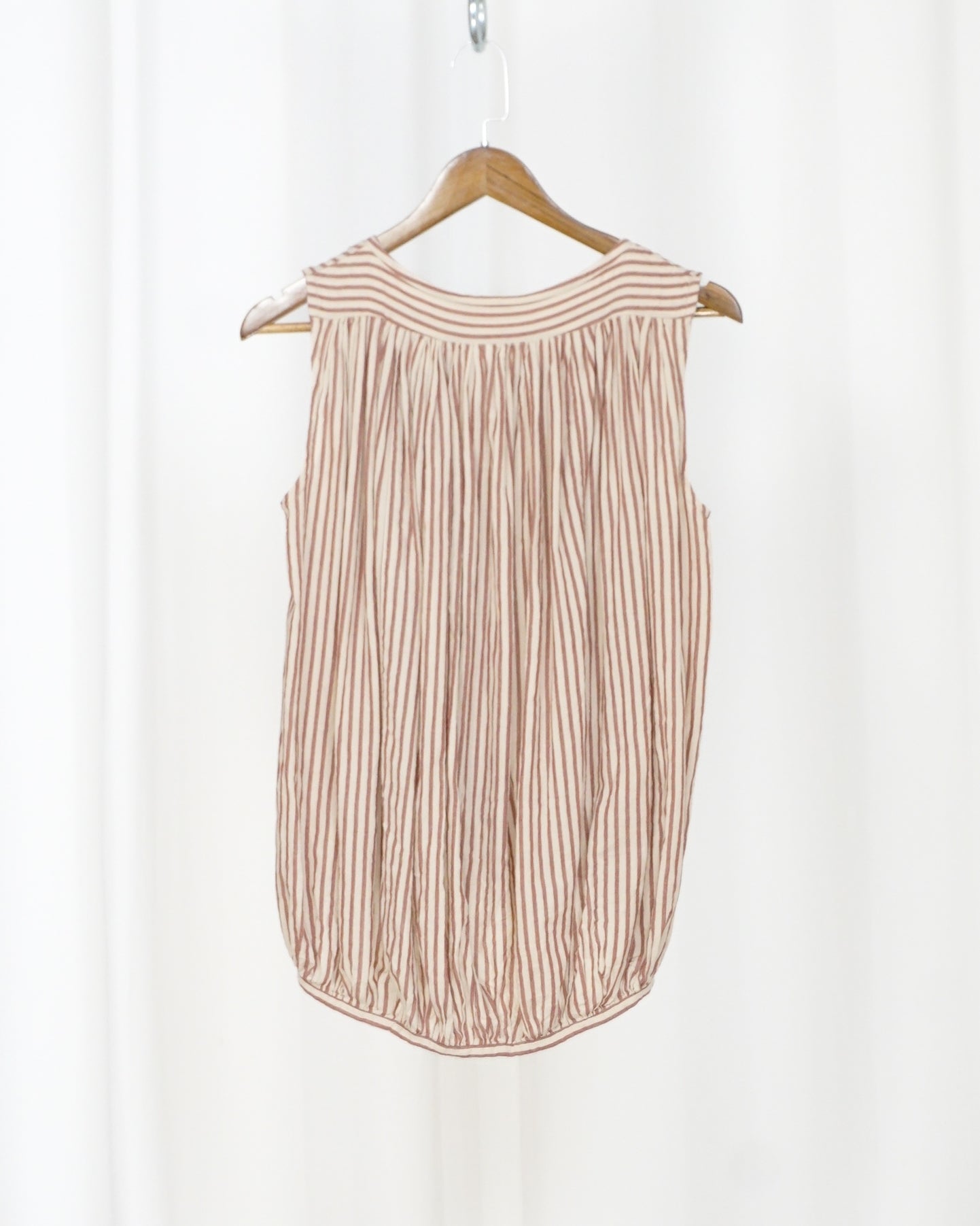 KAPITAL Gathered Stripe Sleeveless Blouse
