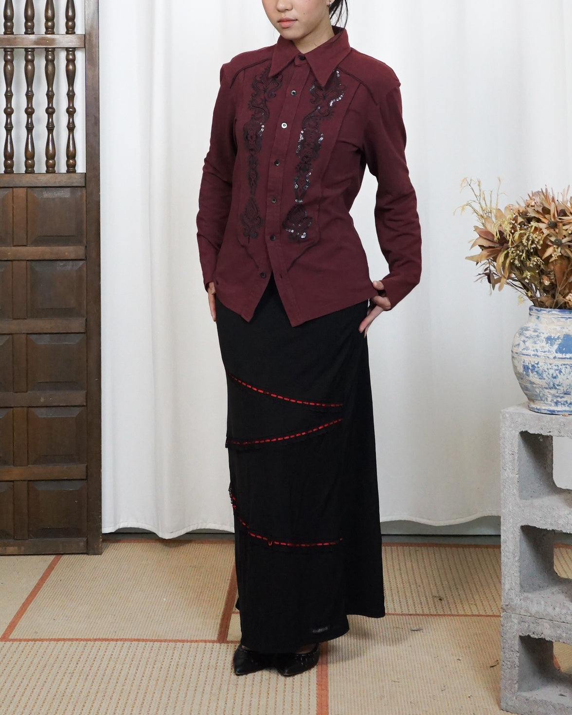 JASMINE Black w/ Red Stitches Details Skirt