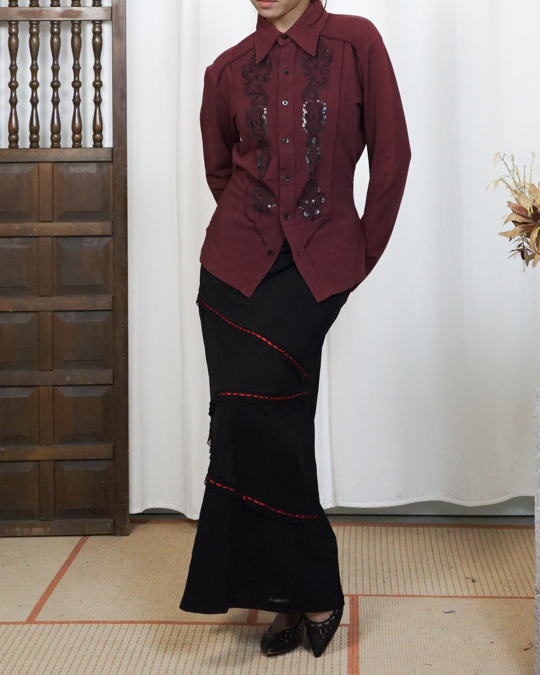 JASMINE Black w/ Red Stitches Details Skirt