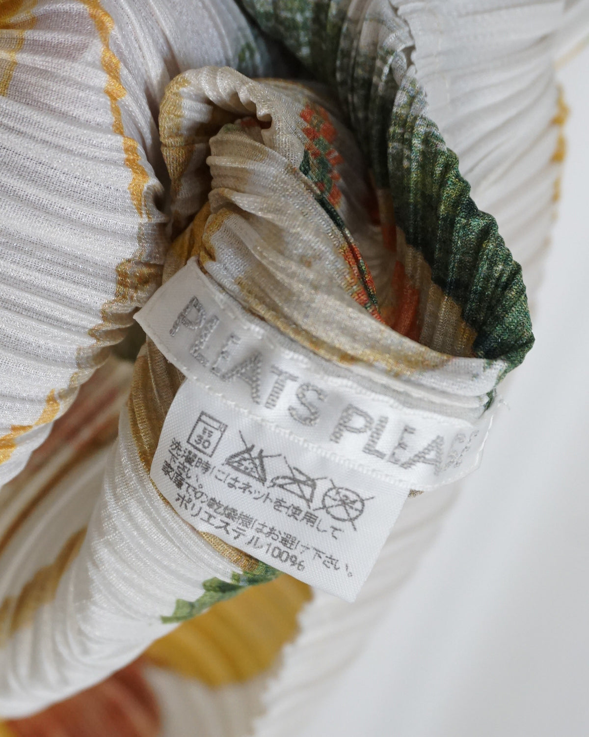 PLEATS PLEASE Vegetable Fairy Pleated Top SS2004