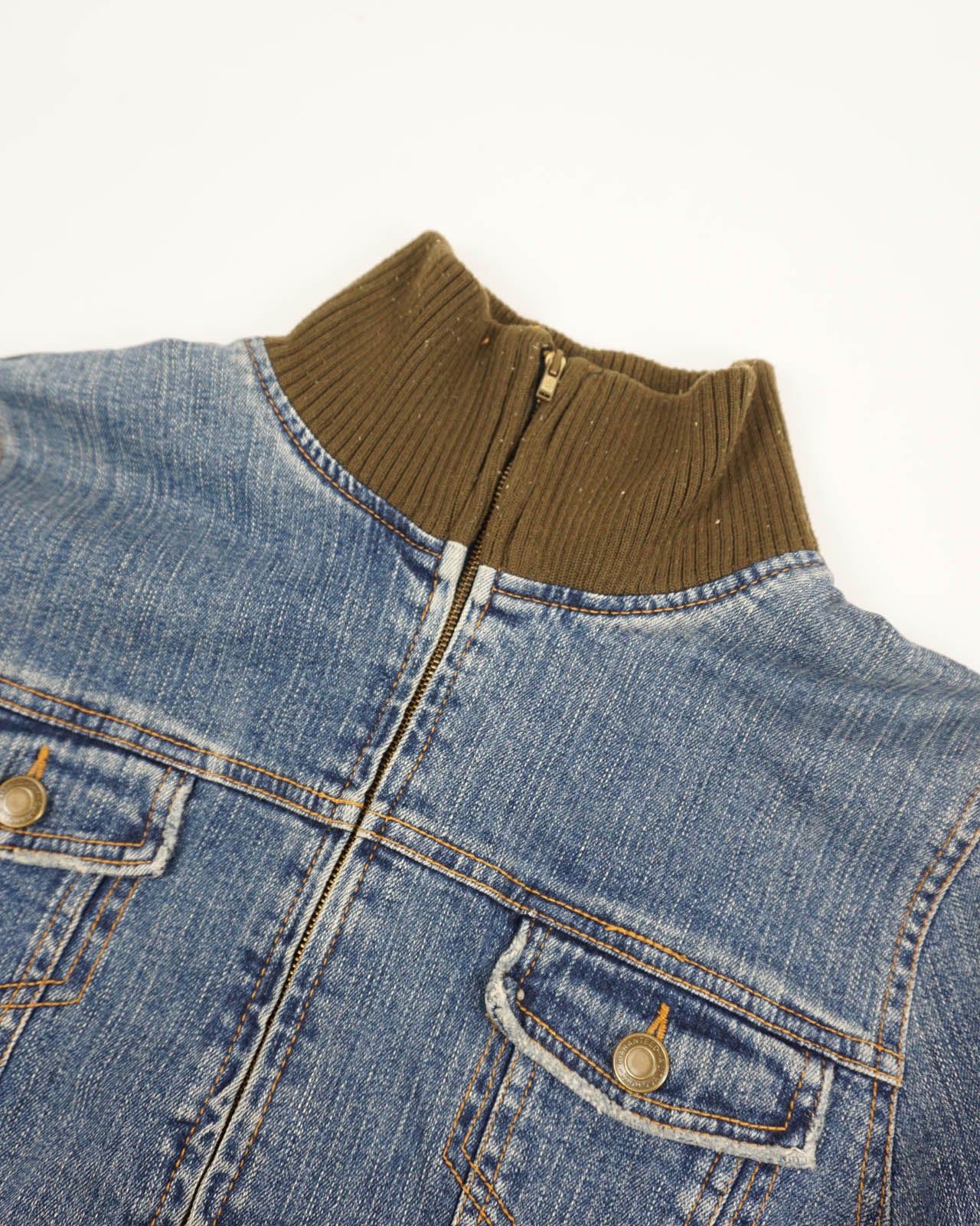 (M) High Neck Zipped Denim Jacket w/ Ribbed Knit Details
