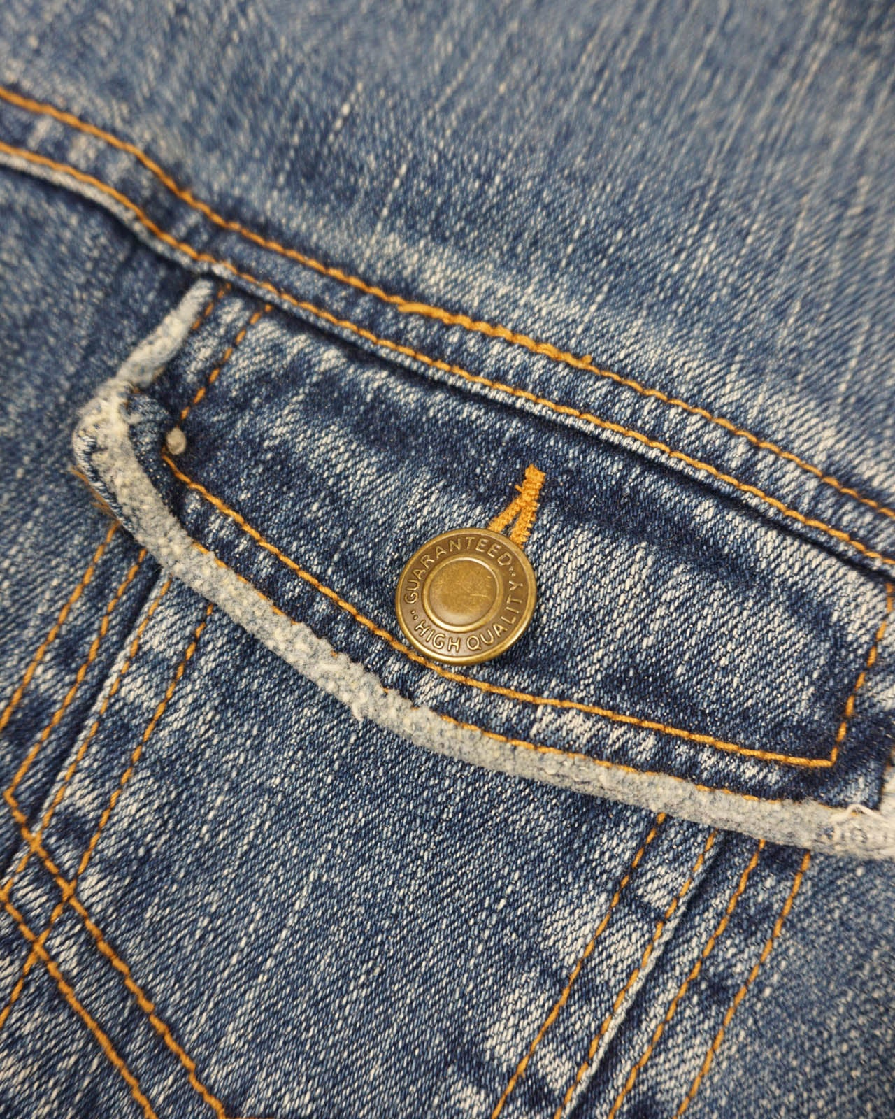 (M) High Neck Zipped Denim Jacket w/ Ribbed Knit Details
