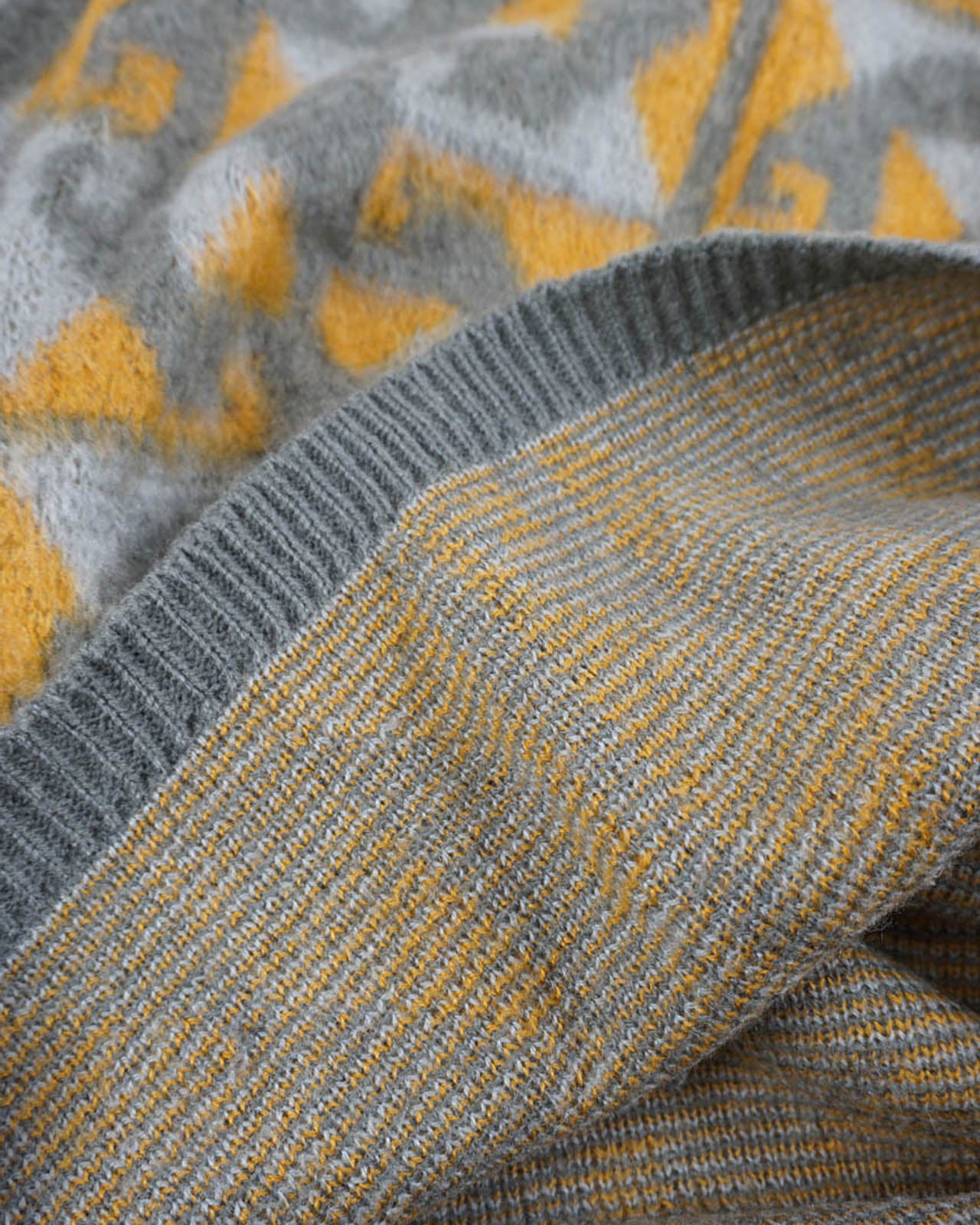 (M) BOUGER Orange/Grey Pattern Knit Sweater